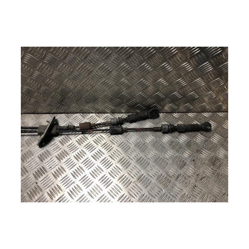 Cable levier de vitesses HYUNDAI VELOSTER COUPE d’occasion
