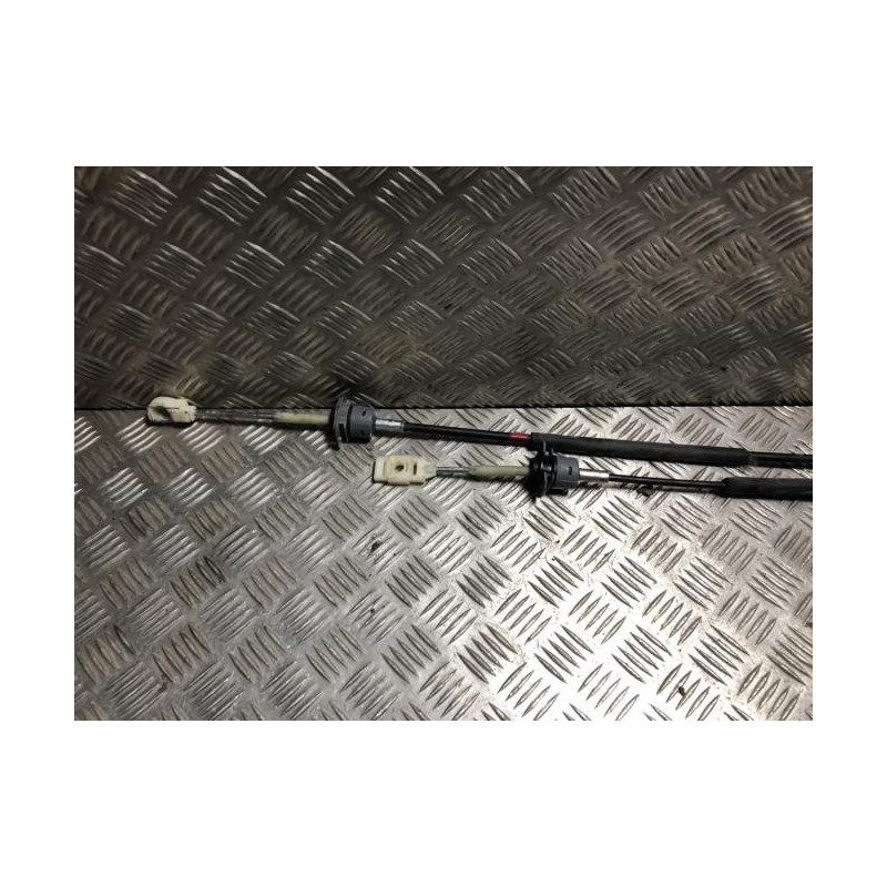 Cable levier de vitesses HYUNDAI VELOSTER COUPE d’occasion
