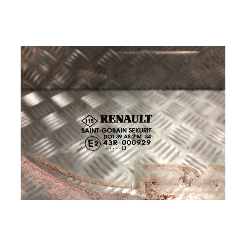 Vitre avant droit RENAULT  d’occasion
