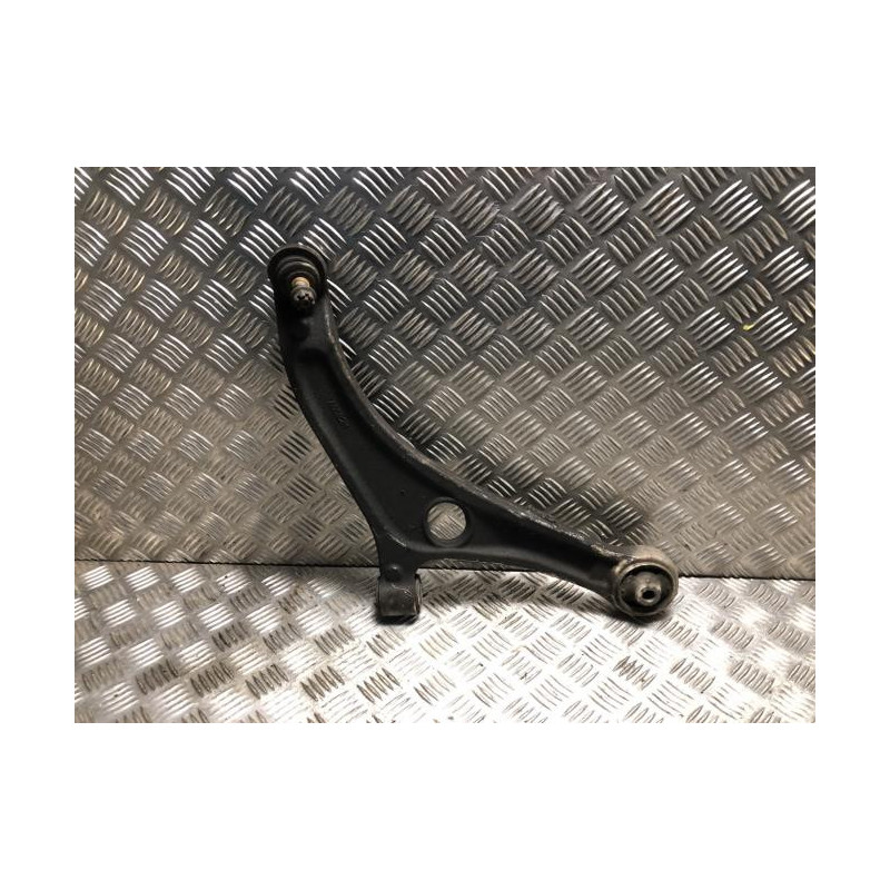 Triangle avant droit HYUNDAI I 40 PHASE 1 BREAK d’occasion