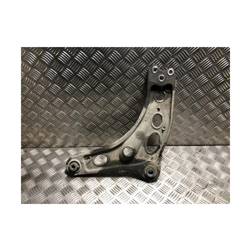 Triangle avant droit RENAULT TRAFIC 3 COURT PHASE 1 d’occasion