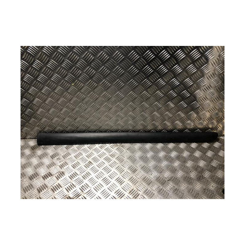 Baguette de porte avant droite CITROEN C3 1 PHASE 2 d’occasion