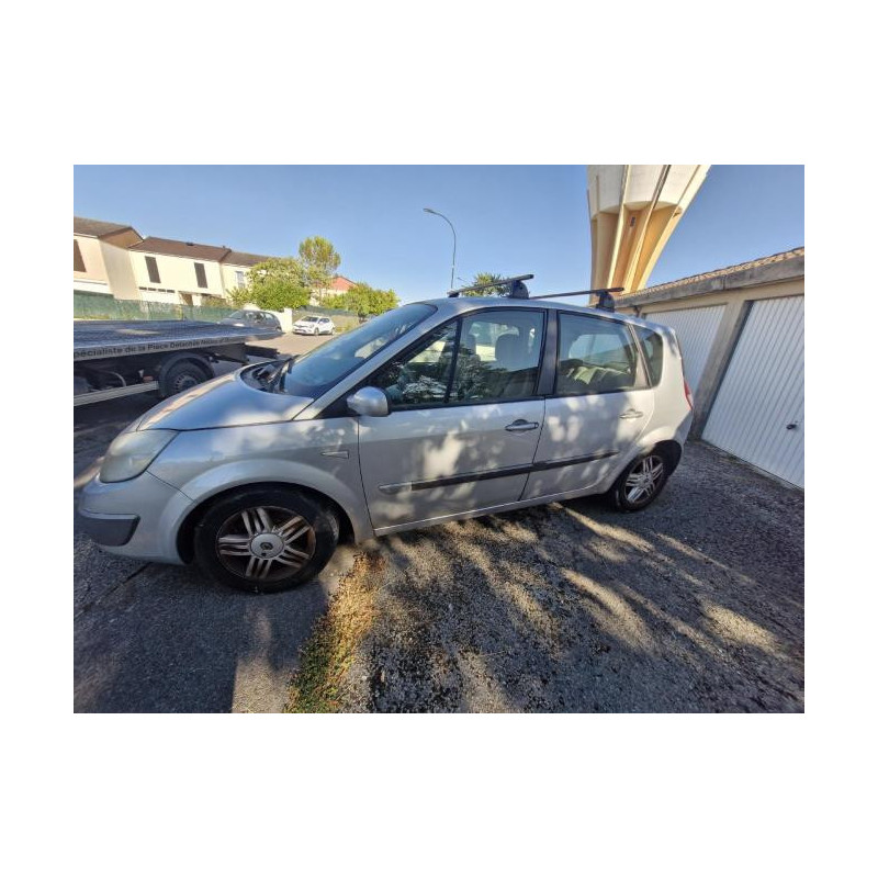 Platine feu arriere droit RENAULT SCENIC d’occasion