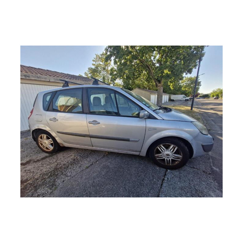 Platine feu arriere droit RENAULT SCENIC d’occasion