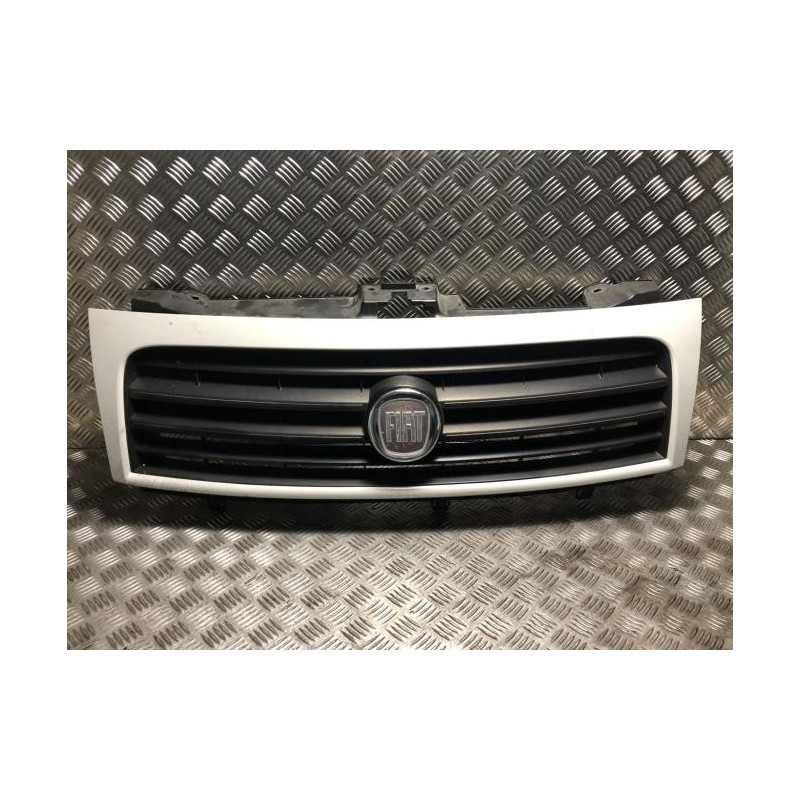 Calandre FIAT SCUDO 2 d’occasion