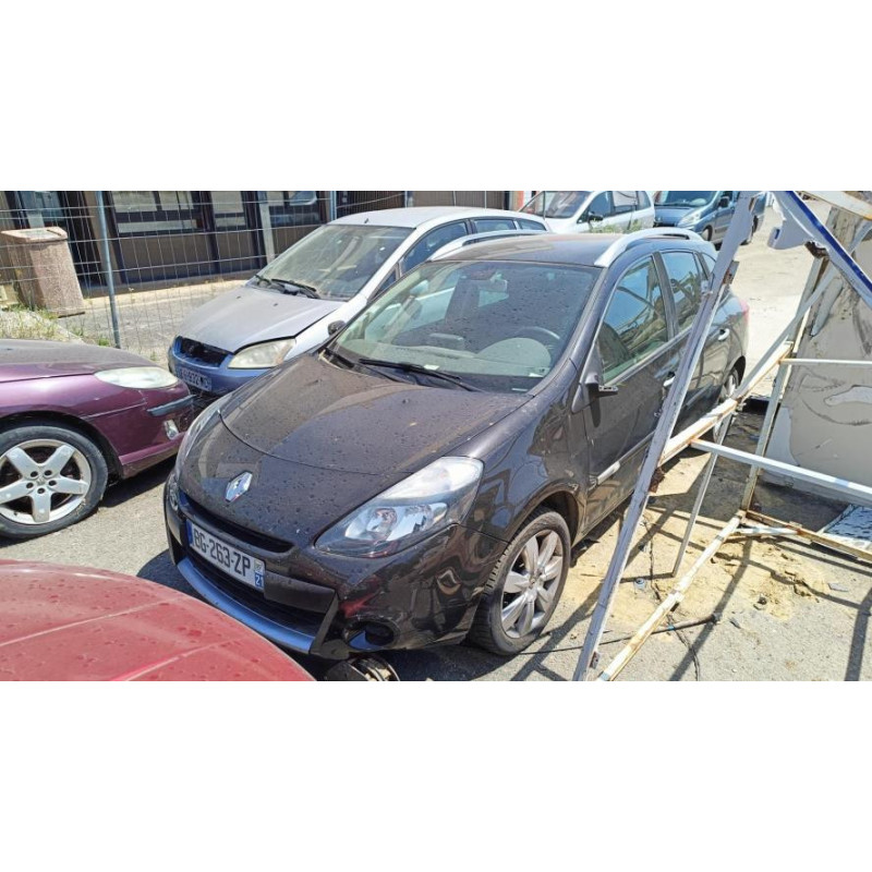 Anti brouillard gauche (feux) RENAULT CLIO 3 PHASE 2 BREAK d’occasion