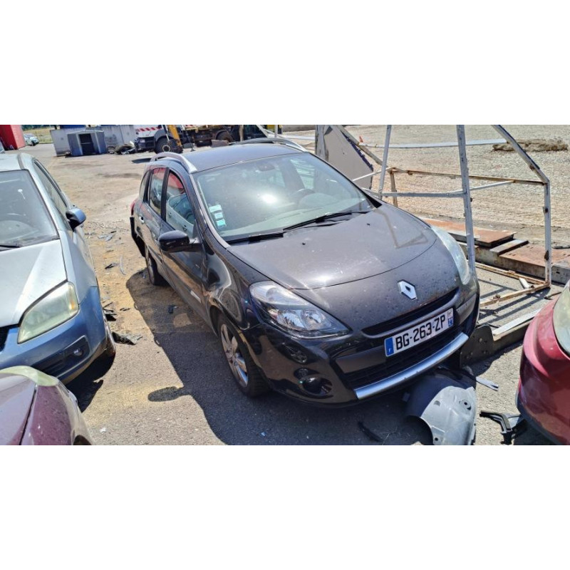 Anti brouillard gauche (feux) RENAULT CLIO 3 PHASE 2 BREAK d’occasion