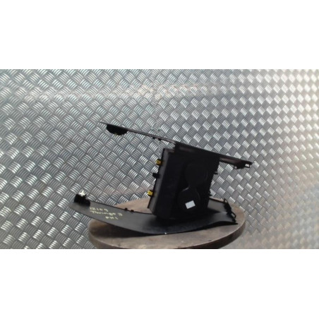 Console central (interieur plastique) RENAULT TWINGO 3 PHASE 1 d’occasion