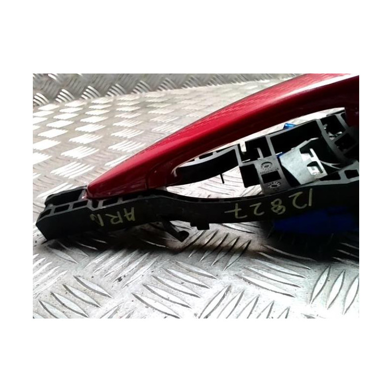 Poignee porte arriere droit BMW SERIE 1 F20 PHASE 1 d’occasion