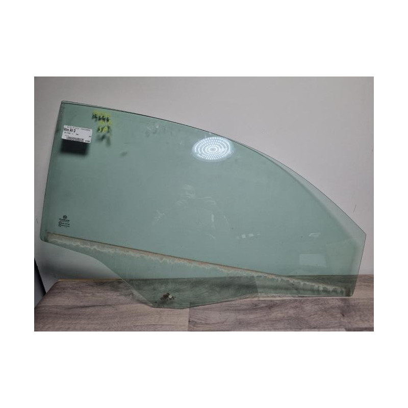 Vitre avant droit FIAT 500 2 PHASE 1 d’occasion