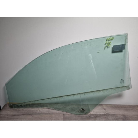 Vitre avant droit FIAT 500 2 PHASE 1 d’occasion