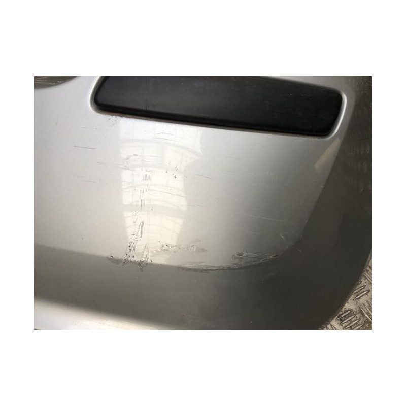 Pare choc arriere RENAULT CLIO 3 PHASE 1 d’occasion