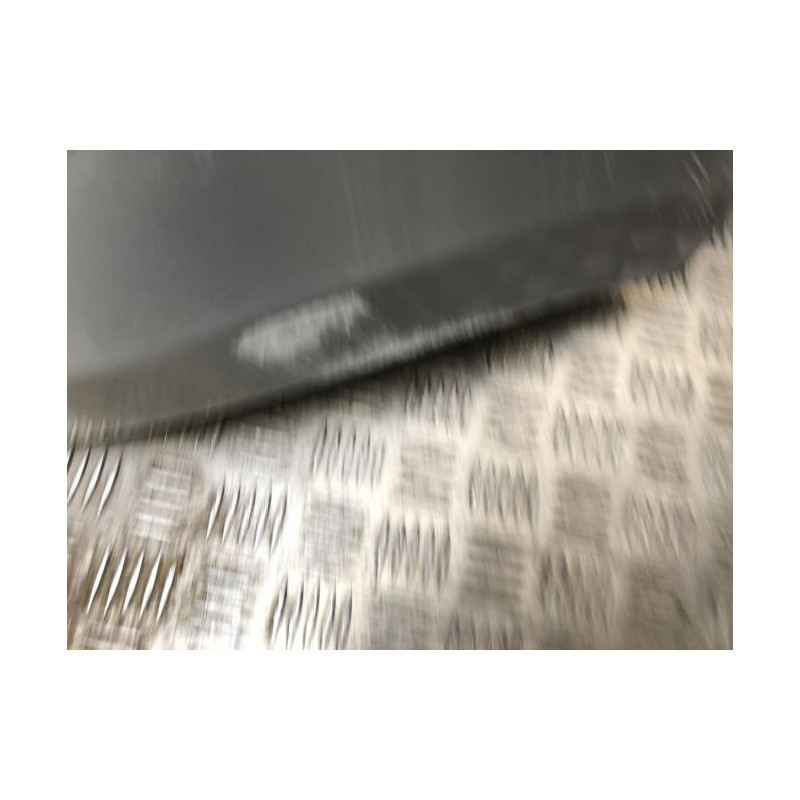 Pare choc arriere RENAULT CLIO 3 PHASE 1 d’occasion