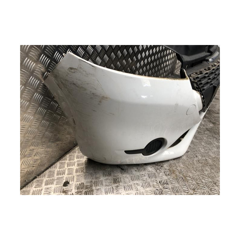 Pare choc avant PEUGEOT 208 1 PHASE 1 d’occasion