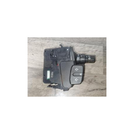Commodo d'essuie glaces RENAULT CLIO 3 PHASE 1 d’occasion