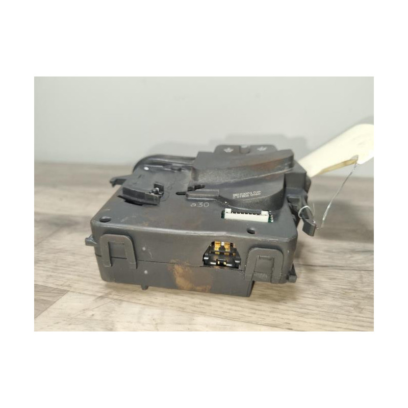 Commodo d'essuie glaces RENAULT CLIO 3 PHASE 1 d’occasion