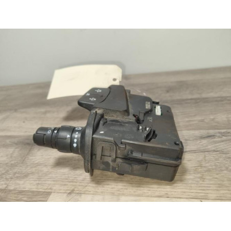Commodo d'essuie glaces RENAULT CLIO 3 PHASE 1 d’occasion