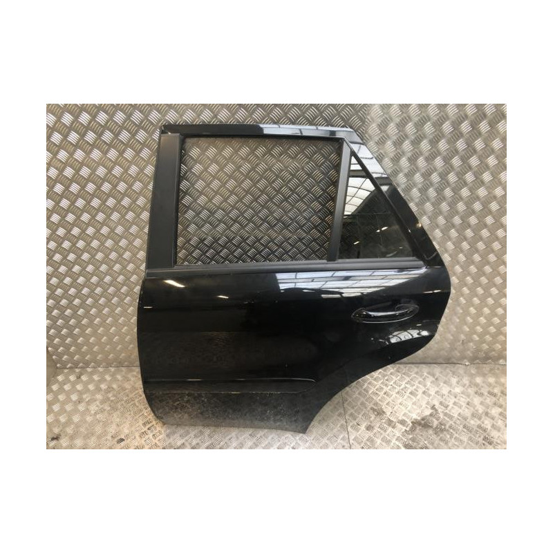 Porte arriere gauche MERCEDES CLASSE M 164 PHASE 1 d’occasion
