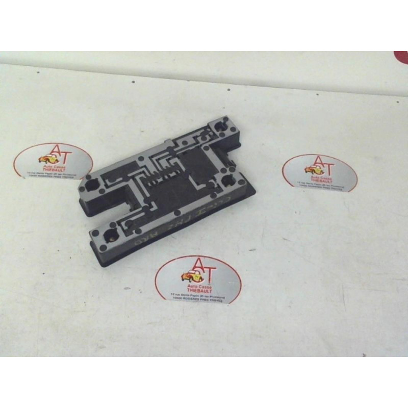 Platine feu arriere gauche RENAULT CLIO I PHASE 1 d’occasion