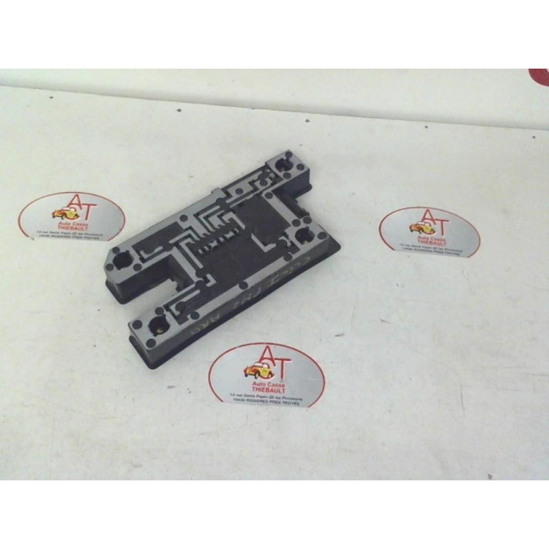 Platine feu arriere gauche RENAULT CLIO I PHASE 2 d’occasion