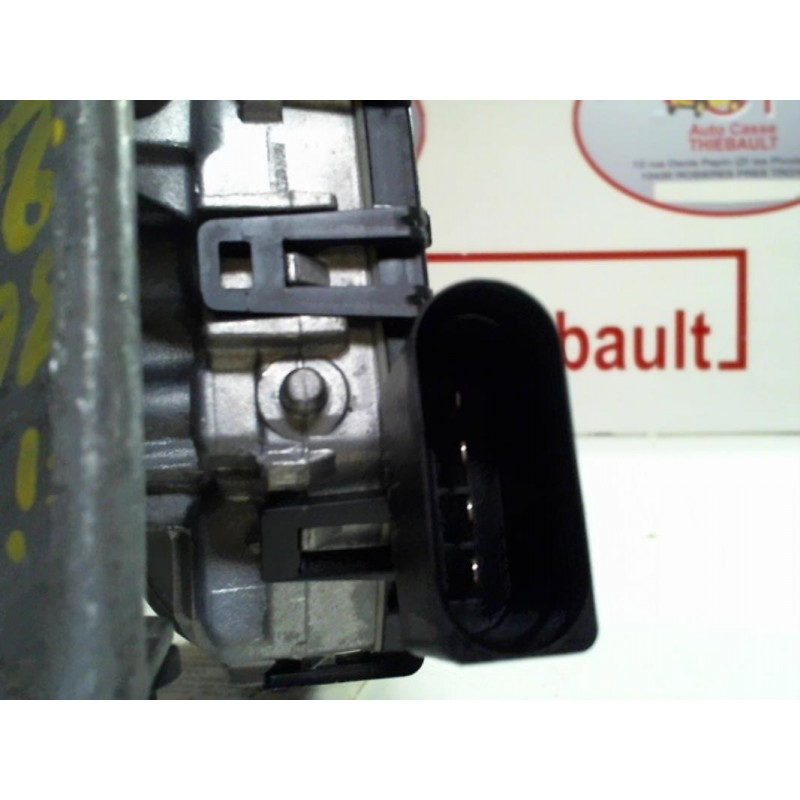 Mot. essuie glace avant FORD FIESTA VI 1.0 EcoBoost 100cv (74kw) d’occasion