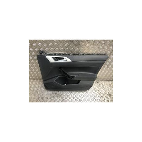 Panneau de porte avant droit VOLKSWAGEN POLO 6 PHASE 1 d’occasion