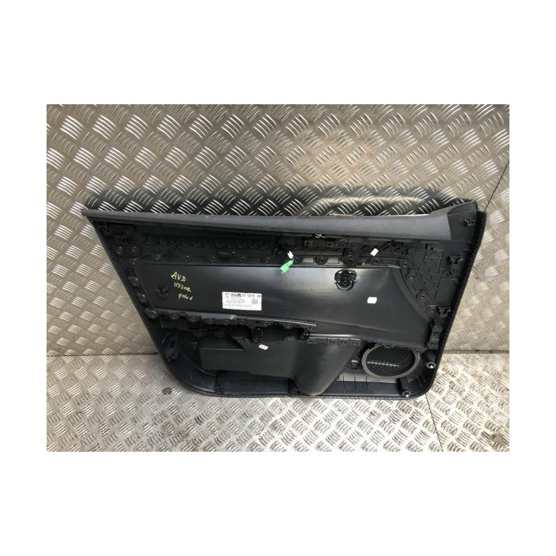 Panneau de porte avant droit VOLKSWAGEN POLO 6 PHASE 1 d’occasion