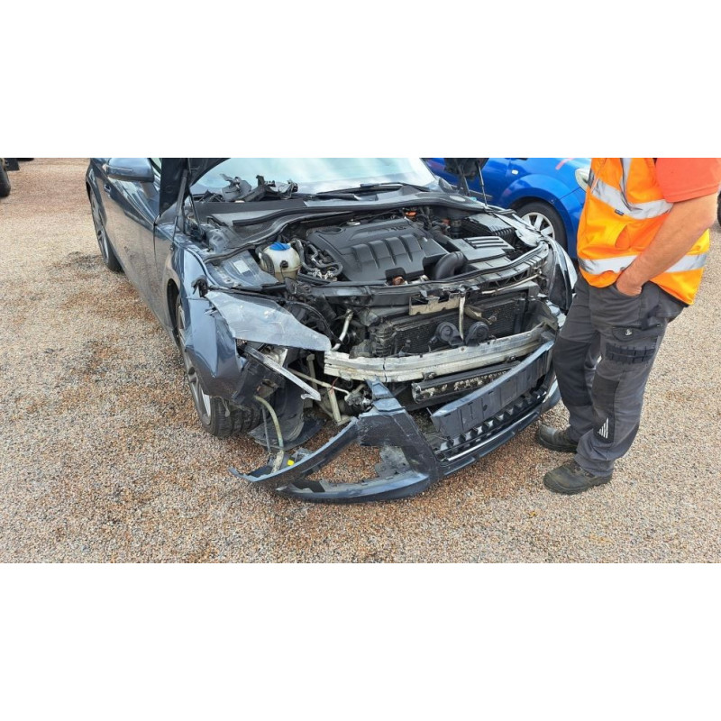 Bras essuie glace avant gauche AUDI TT 2 COUPE PHASE 1 d’occasion