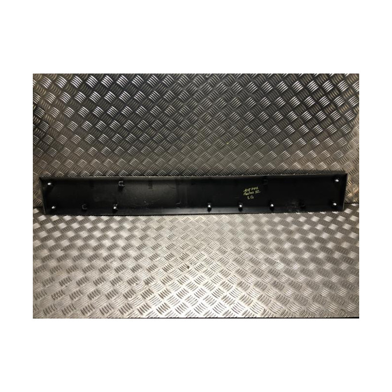 Baguette de porte arriere gauche  RENAULT  d’occasion