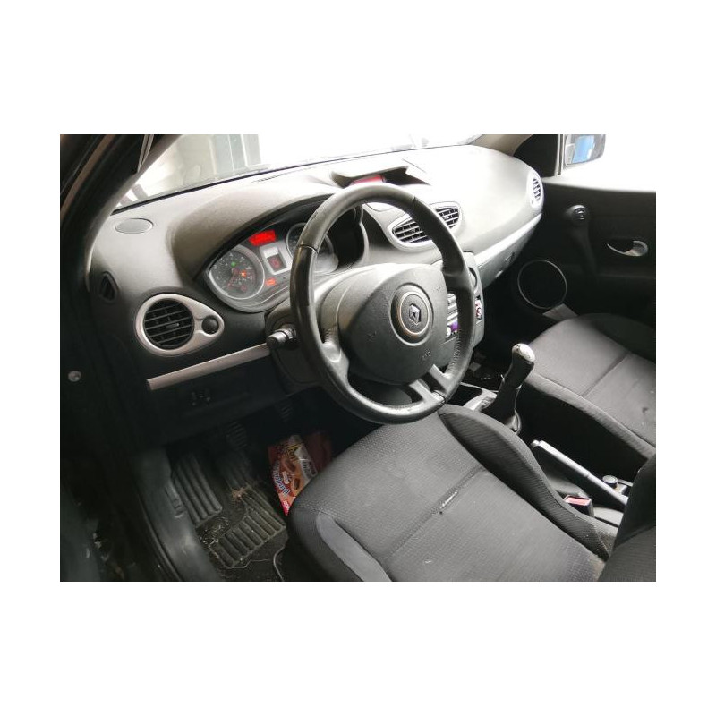 Platine feu arriere droit RENAULT CLIO 3 PHASE 1 d’occasion