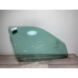 Vitre avant droit RENAULT CLIO 2 CAMPUS PHASE 1 d’occasion