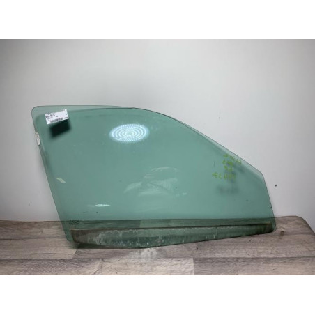 Vitre avant droit RENAULT CLIO 2 CAMPUS PHASE 1 d’occasion