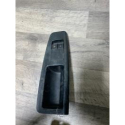 Interrupteur de leve vitre avant gauche VOLKSWAGEN POLO 4 PHASE 1 d’occasion