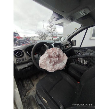 Pare choc arriere RENAULT TRAFIC 3 COURT PHASE 1 d’occasion