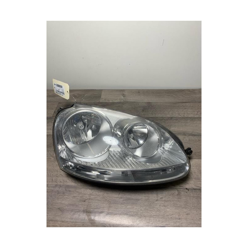 Optique avant principal droit (feux)(phare) VOLKSWAGEN GOLF 5 d’occasion