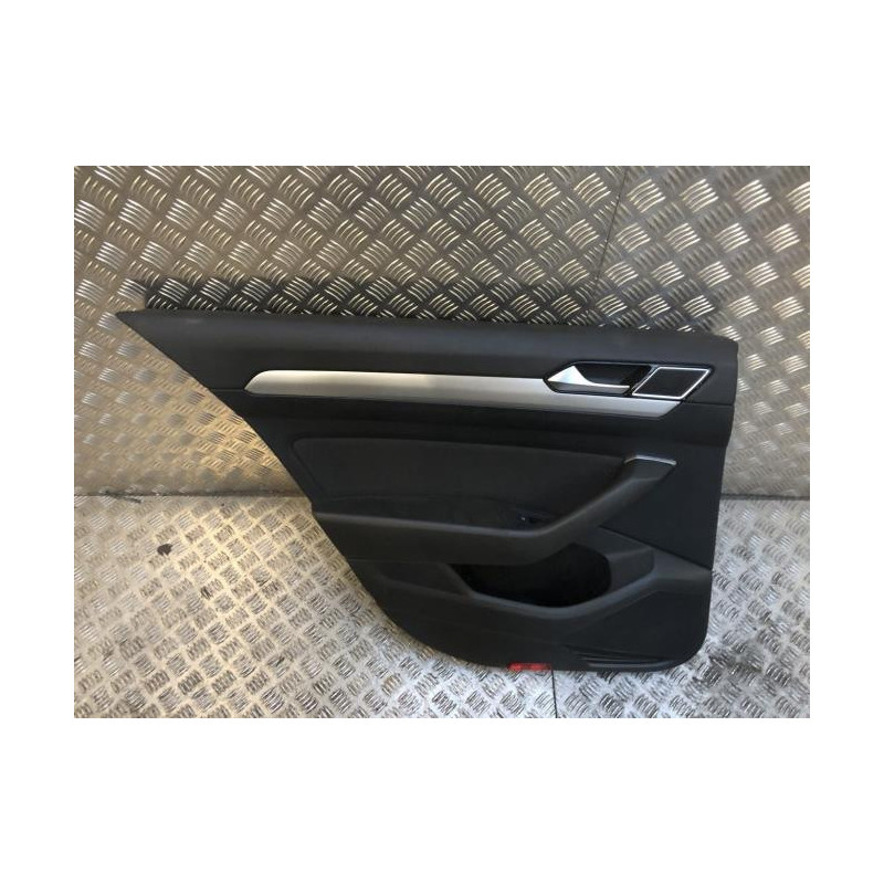 Panneau de porte arriere gauche VOLKSWAGEN PASSAT 7 PHASE 1 d’occasion