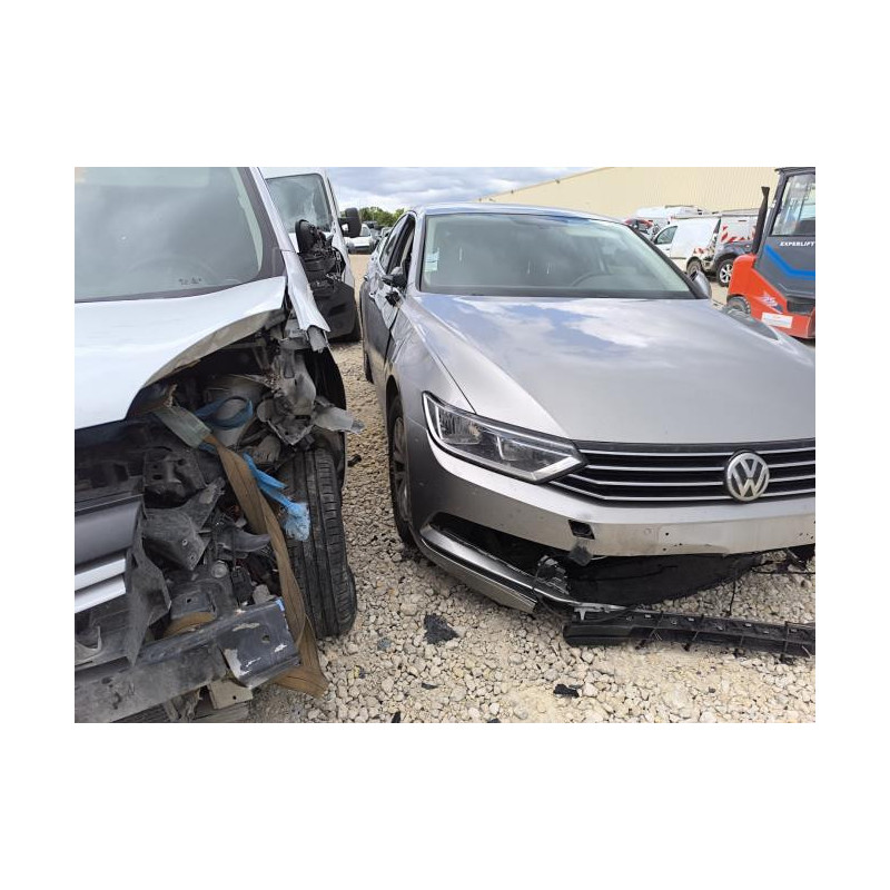 Panneau de porte arriere gauche VOLKSWAGEN PASSAT 7 PHASE 1 d’occasion
