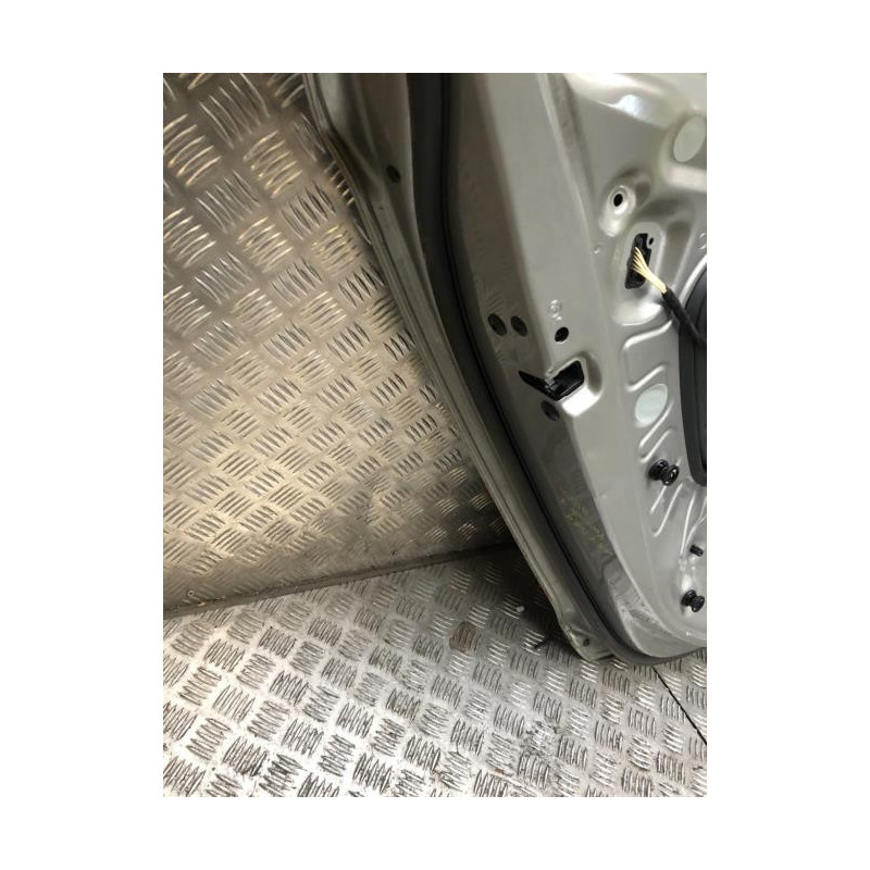 Porte arriere gauche VOLKSWAGEN PASSAT 7 PHASE 1 d’occasion