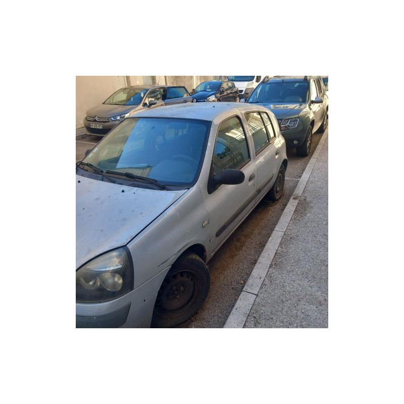 Moyeu avant droit RENAULT CLIO 2 PHASE 2 d’occasion
