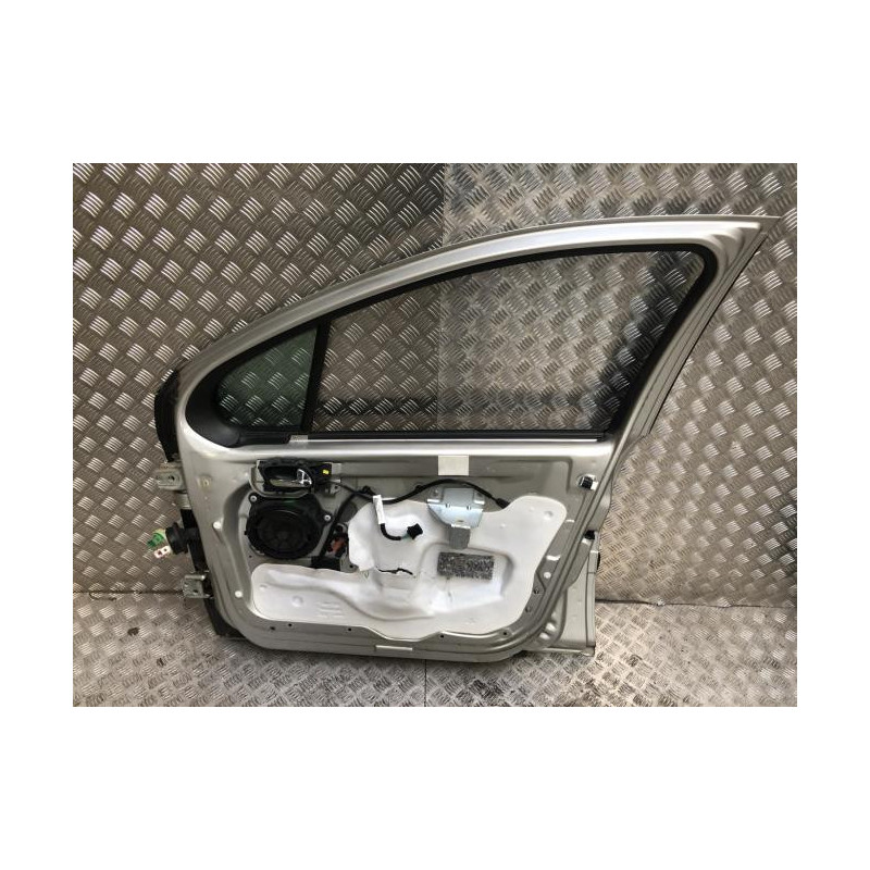 Porte avant droit PEUGEOT 207 PHASE 1 d’occasion