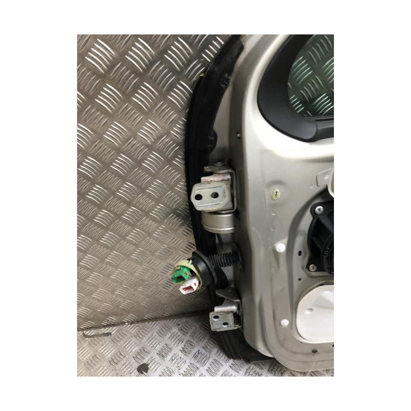 Porte avant droit PEUGEOT 207 PHASE 1 d’occasion