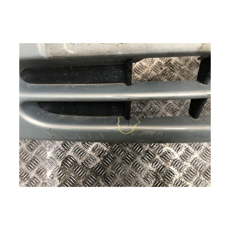 Pare choc avant RENAULT TWINGO 1 PHASE 3 d’occasion
