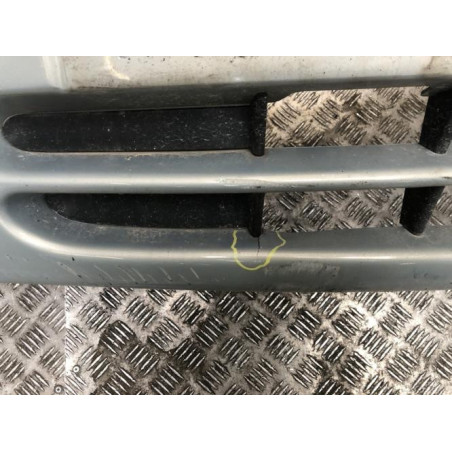 Pare choc avant RENAULT TWINGO 1 PHASE 3 d’occasion