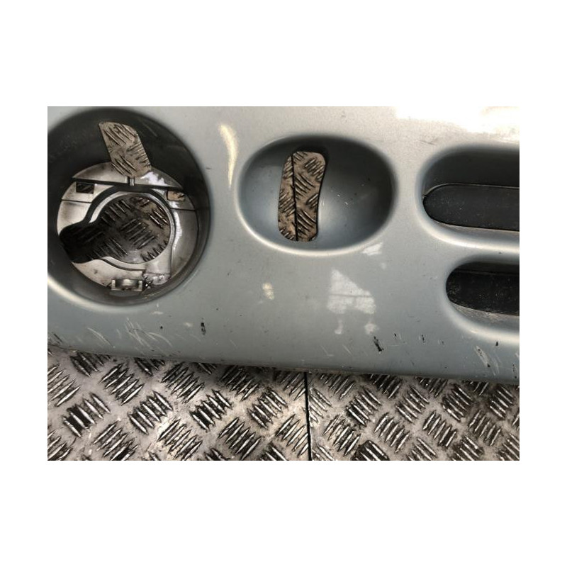 Pare choc avant RENAULT TWINGO 1 PHASE 3 d’occasion