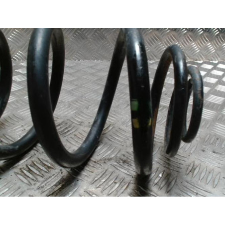 Ressort de suspension avant RENAULT TRAFIC 2 PHASE 1 d’occasion