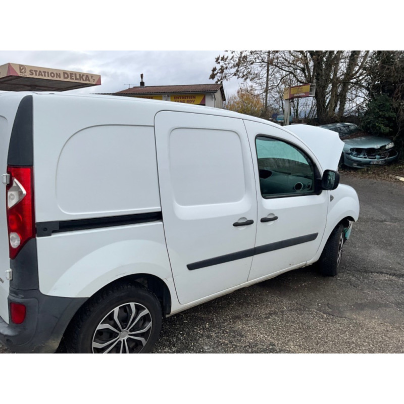 Feu de pare choc arriere gauche RENAULT KANGOO 2 PHASE 1 d’occasion
