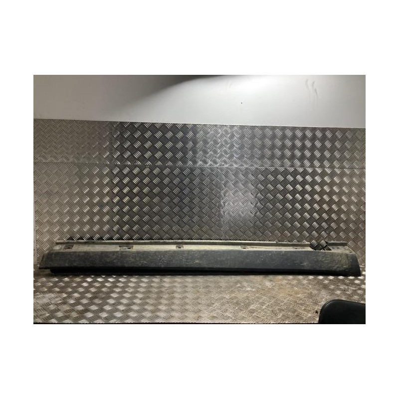 Bas de caisse droit MERCEDES CLASSE M 164 PHASE 1 d’occasion