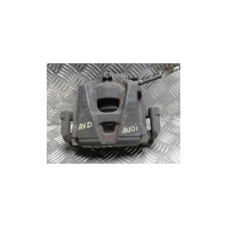 Etrier avant droit (freinage) AUDI A4 3 AVANT PHASE 1 BREAK d’occasion