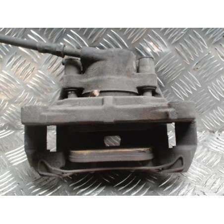 Etrier avant droit (freinage) AUDI A4 3 AVANT PHASE 1 BREAK d’occasion