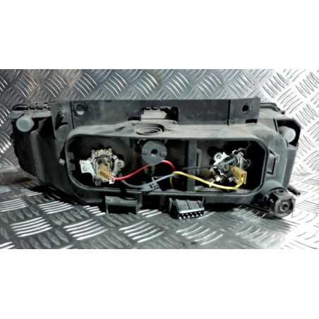 Optique avant principal droit (feux)(phare) CITROEN XANTIA PHASE 1 d’occasion